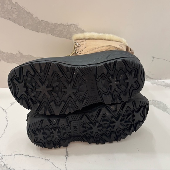 Itasca, The Pines, Women's Size 10 Suede/Rubber Boots - Picture 7 of 7